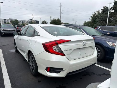 Used 2016 Honda Civic EX image 2
