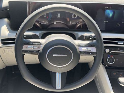 New 2025 Hyundai Tucson SEL image 23