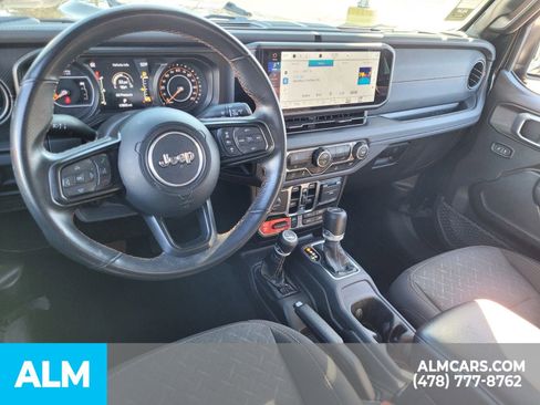 Used 2024 Jeep Gladiator Mojave image 6