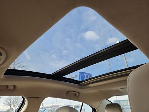 Used 2015 Buick LaCrosse Premium image 26