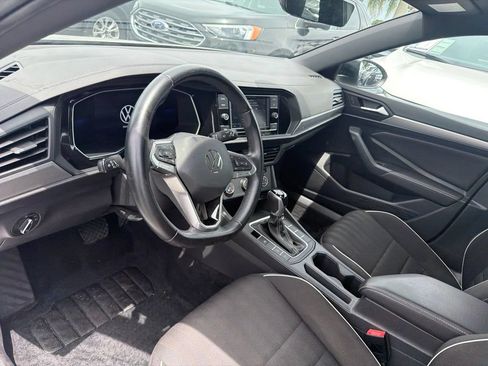 Used 2022 Volkswagen Jetta Sport FWD image 6