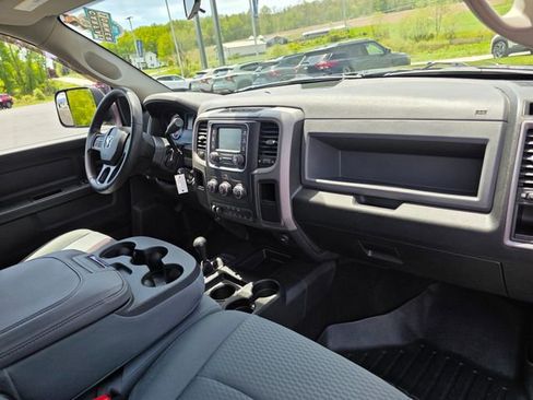 Used 2018 RAM 2500 Tradesman w/ Chrome Appearance Group AWD/4WD image 22