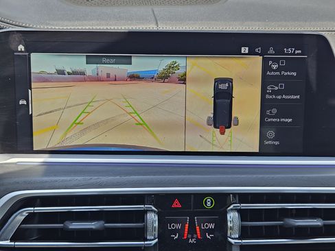 Used 2022 BMW X7 M50i AWD/4WD image 18