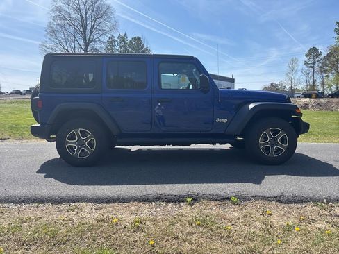 Used 2020 Jeep Wrangler Unlimited Sport S image 4