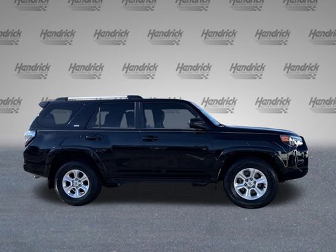 Used 2022 Toyota 4Runner SR5 image 11