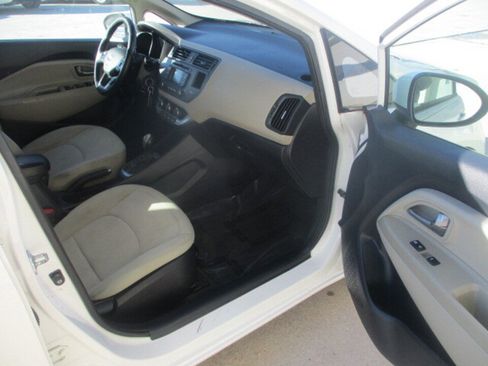 Used 2012 Kia Rio EX w/ Convenience Pkg image 19
