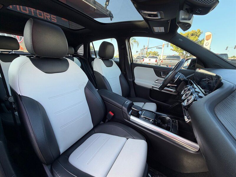 Used 2022 Mercedes-Benz GLA 35 AMG 4MATIC image 20