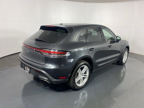 Used 2024 Porsche Macan image 4