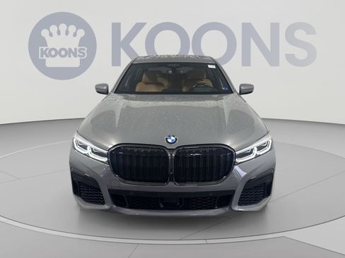 Used 2022 BMW 750i xDrive w/ Executive Package AWD/4WD image 11