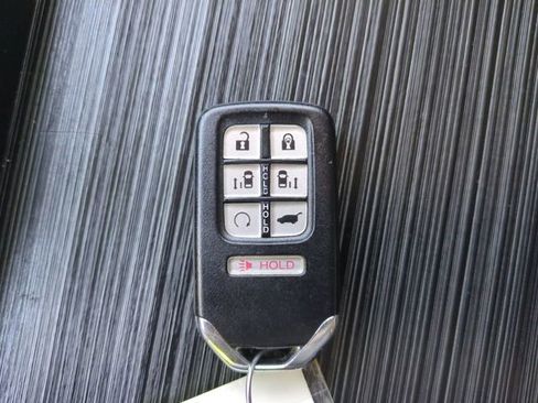 Used 2024 Honda Odyssey EX-L image 29