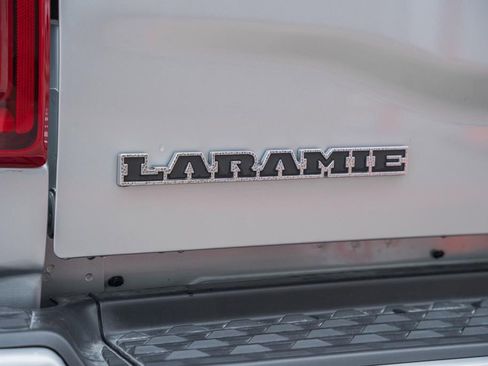 New 2026 RAM 2500 Laramie AWD/4WD image 9