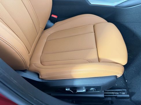 Used 2026 BMW 330i Sedan w/ M Sport Package RWD image 34