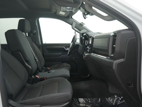 Used 2024 Chevrolet Silverado 2500 LT image 13