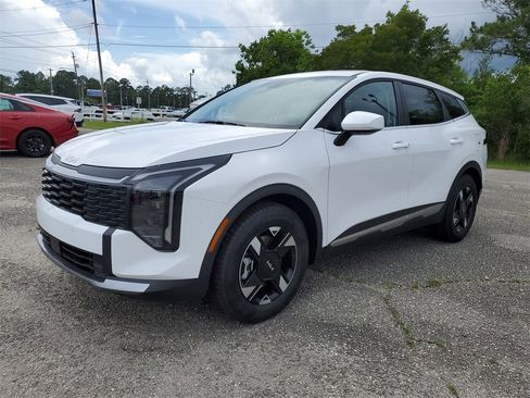 New 2026 Kia Sportage LX image 2