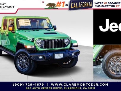 New 2026 Jeep Gladiator Sport