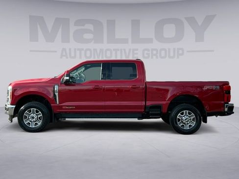 Used 2023 Ford F350 Lariat image 2