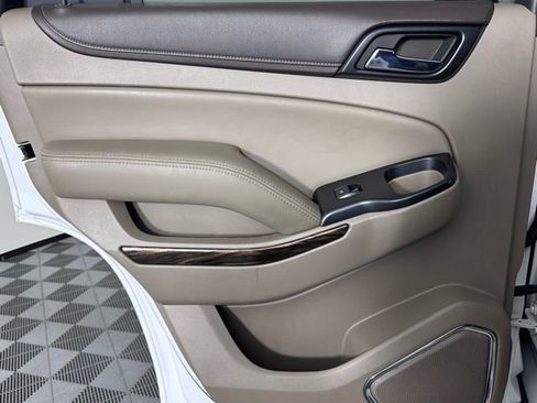 Used 2015 GMC Yukon SLT w/ Open Road Package image 18