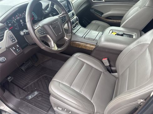Used 2019 GMC Yukon XL Denali w/ Denali Ultimate Package RWD image 10