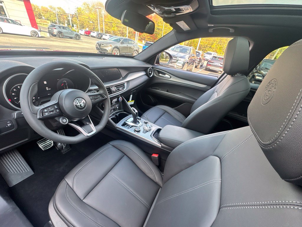 New 2026 Alfa Romeo Stelvio Sprint w/ Convenience Package AWD/4WD image 14