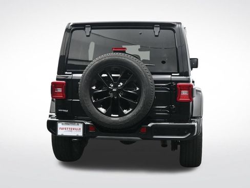 Used 2021 Jeep Wrangler Unlimited Sahara AWD/4WD image 6
