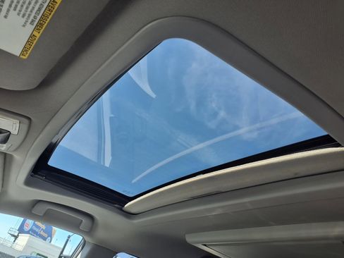 Used 2017 Toyota Sienna XLE Premium image 20