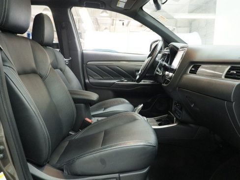 Used 2020 Mitsubishi Outlander SEL AWD/4WD image 22