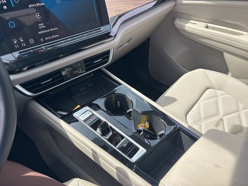 Used 2024 Volkswagen Atlas SE w/ Panoramic Sunroof Package image 20