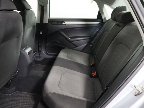 Used 2021 Volkswagen Passat 2.0T S image 17