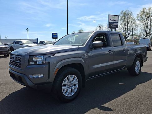 Certified 2024 Nissan Frontier SV w/ Technology Package RWD image 3