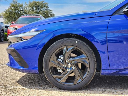 New 2026 Hyundai Elantra Sport FWD image 7