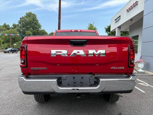 Certified 2026 RAM 2500 Big Horn AWD/4WD image 8