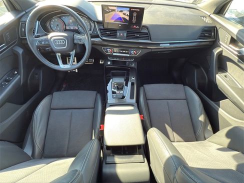 Used 2024 Audi SQ5 Premium image 22