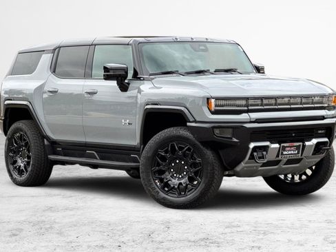 New 2026 GMC Hummer EV SUV image 2