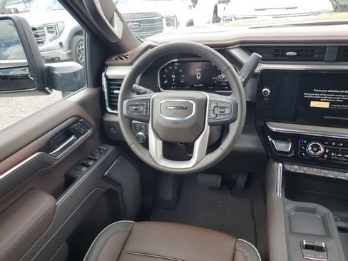 New 2026 GMC Sierra 2500 Denali w/ Denali Reserve Package AWD/4WD image 14