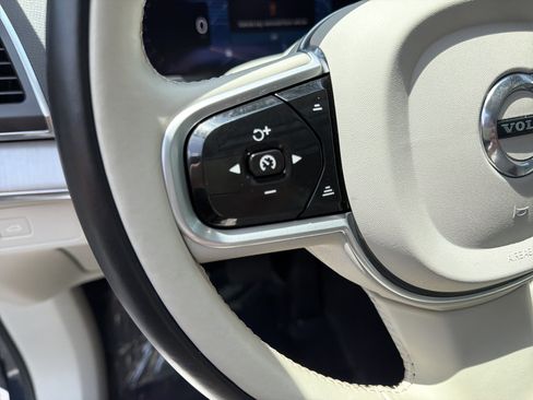 Certified 2023 Volvo XC90 B5 Core w/ Protection Package Premier AWD/4WD image 19