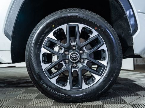 Used 2023 Toyota Tundra Limited w/ Power Package image 18