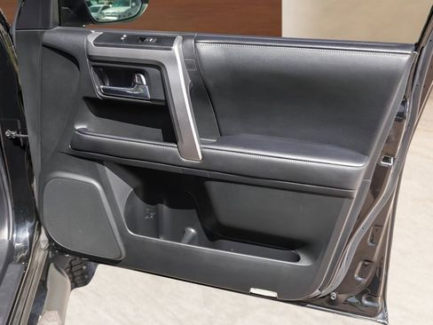 Used 2021 Toyota 4Runner SR5 Premium w/ Moonroof Package image 29