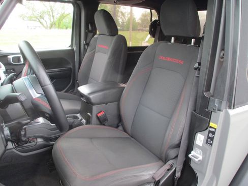 Used 2023 Jeep Wrangler Rubicon w/ Safety Group AWD/4WD image 19