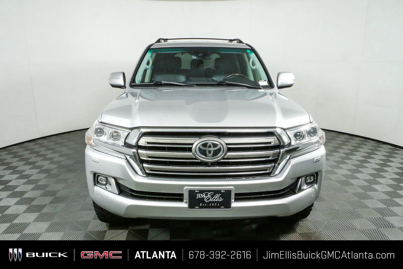 Used 2017 Toyota Land Cruiser AWD/4WD image 29