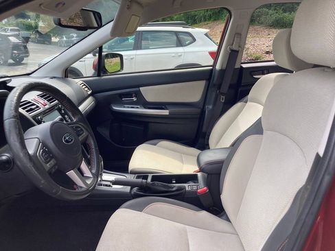 Used 2016 Subaru Crosstrek 2.0i Premium w/ Popular Package #1 AWD/4WD image 9