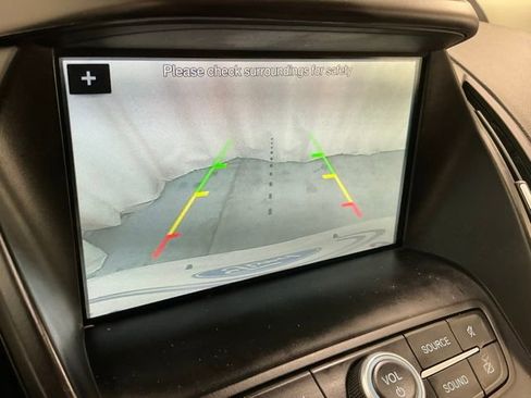 Used 2019 Ford Escape SE image 26