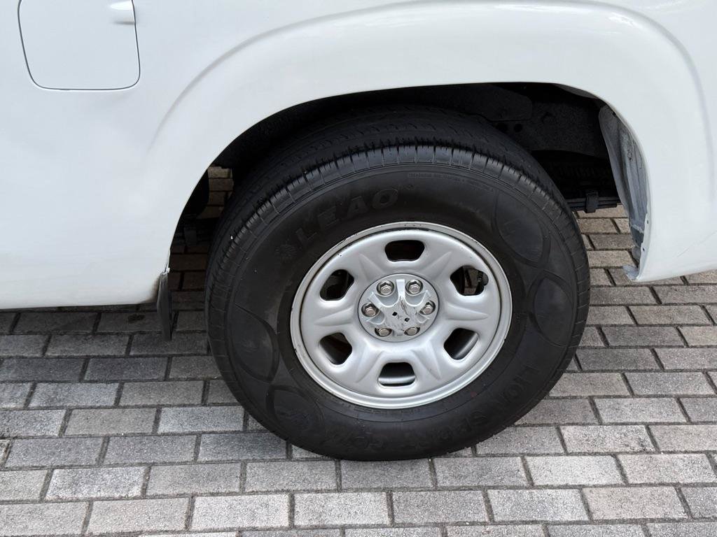 Used 2024 Nissan Frontier S w/ Technology Package RWD image 38