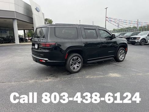 Used 2024 Jeep Wagoneer Series II w/ Convenience Group I AWD/4WD image 3