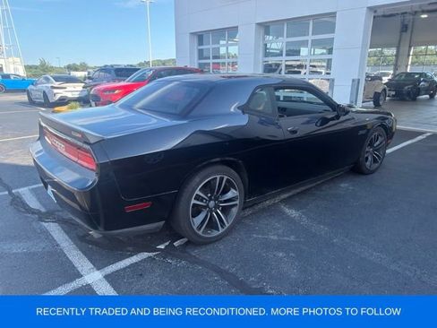 Used 2013 Dodge Challenger SRT8 Core RWD image 4