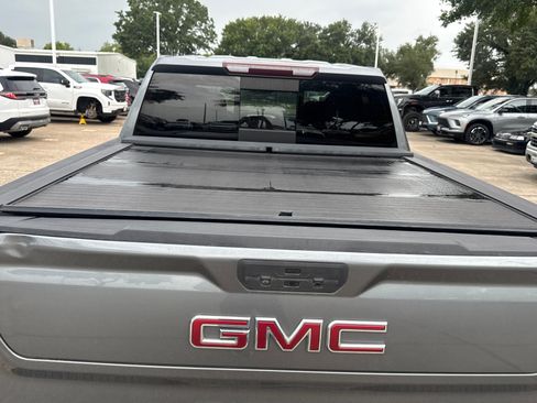 Used 2021 GMC Sierra 1500 SLT AWD/4WD image 2