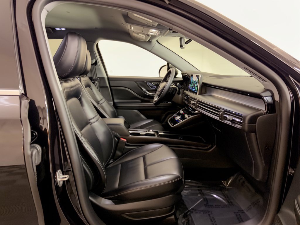 Used 2022 Lincoln Corsair AWD w/ Equipment Group 101A image 30