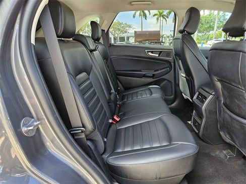 Used 2024 Ford Edge SEL image 10