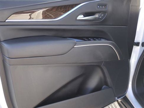 Certified 2024 Cadillac Escalade Premium Luxury Platinum image 42