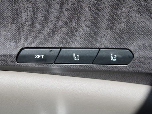 New 2026 Kia Carnival EX image 28