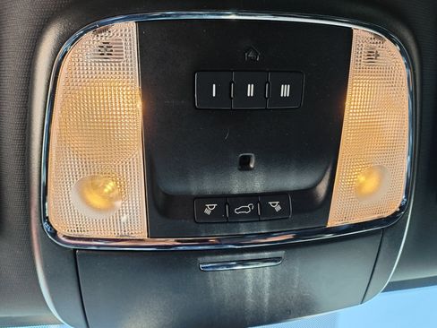 Used 2021 Jeep Grand Cherokee Laredo X AWD/4WD image 21